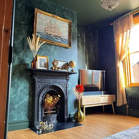 Penelopes Place Whitby