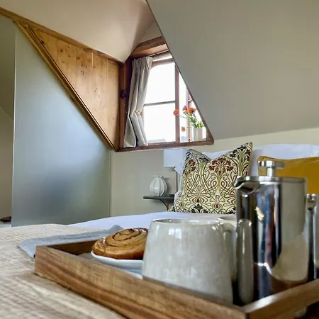 Penelopes Place Whitby