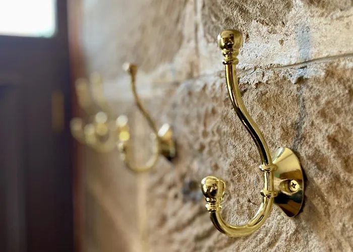 Penelopes Place * 惠特比