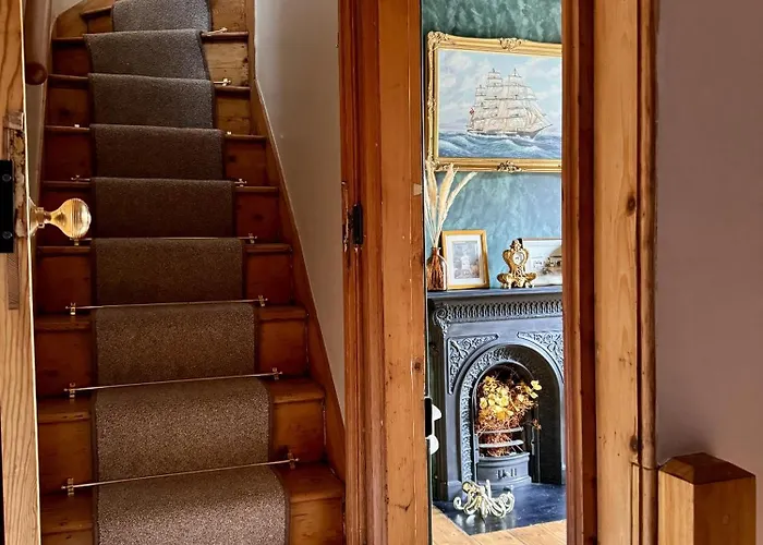 Penelopes Place * 惠特比