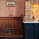 Penelopes Place Holiday home *